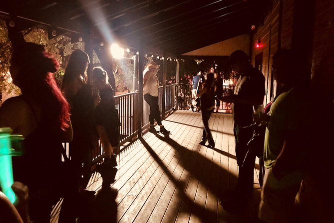 Haunted Austin Booze and Boos Ghost Walking Tour - Meeting Points Around E 5th and Congress: Don’t Get Caught in a Loop