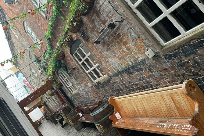 Haunted Belfast Exploration Game and Tour - Practical Tips for Enjoying the Walk (Without Getting Stuck)