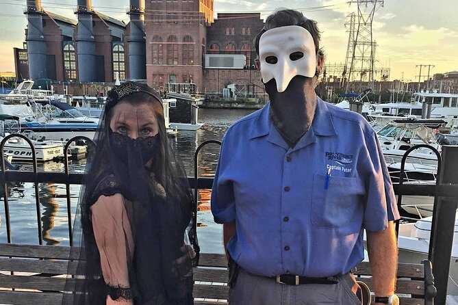 Haunted Boat Tours in Providence - Providence ghost cruise: the one-hour sweet spot