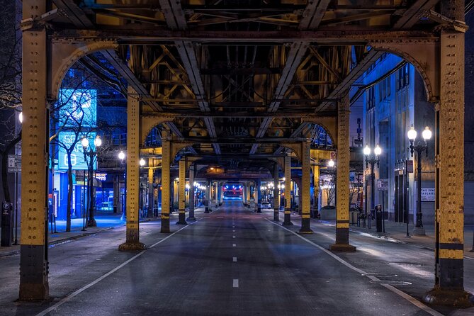 Haunted Chicago Exploration Game and Tour - Lincoln Monument and Ulysses S. Grant Monument: Outdoor Clues at Your Tempo
