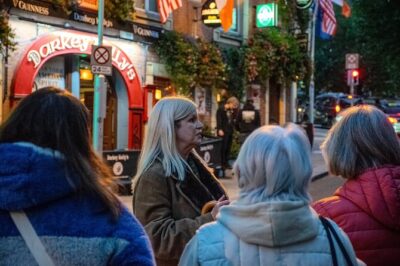 Haunted Dublin Walking Tour - Temple Bar meetup: easy to find, easy to start