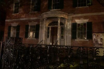 Haunted Footsteps Best Ghost & Paranormal Salem Tour - Stop 1: Salem Historical Tours + Haunted Footsteps Orientation