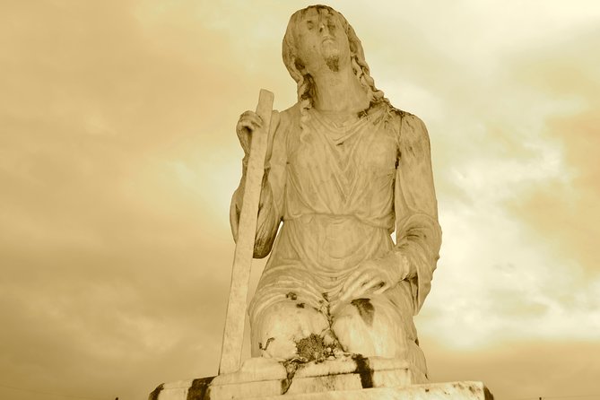 Haunted French Quarter Walking Tour in New Orleans - Pirates Alley to the Quadroon Mistress: The Stories That Make Corners Feel Dangerous