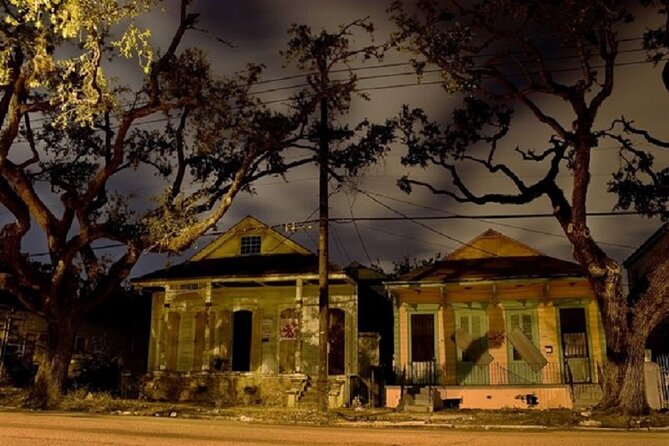 Haunted Ghost and Paranormal Tour in New Orleans - How Scary Is This, Really? The Honest Middle Ground