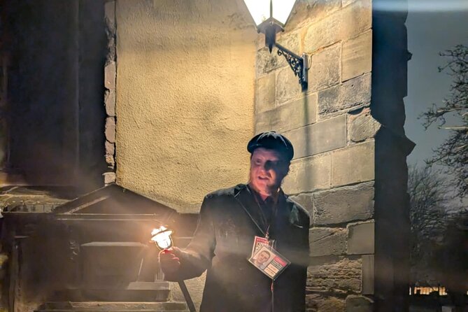 Haunted Histories walking Tour - Stop 2: Barrie’s Close and the claustrophobic streets