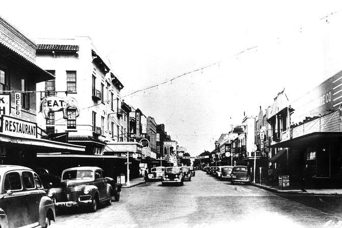Haunted History of Fort Myers Walking Tour - The haunted rhythm: how the guide brings Fort Myers to life