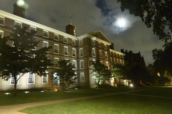 Haunted History Walking Tour of Providence - Guides and group energy: what you can expect in the moment