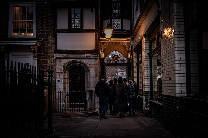 Haunted London: Night Ghost Walking Tour - Night Ghost Stories in London: What This 2-Hour Walk Is Really Like