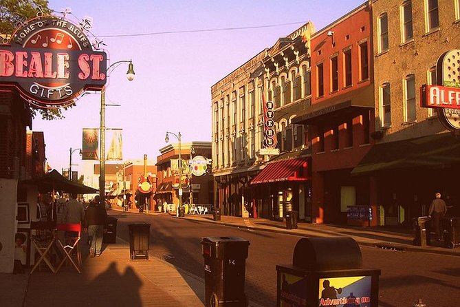 Haunted Memphis Walking Ghost Tour - Meeting at Alfred’s on Beale and Getting Ready to Walk