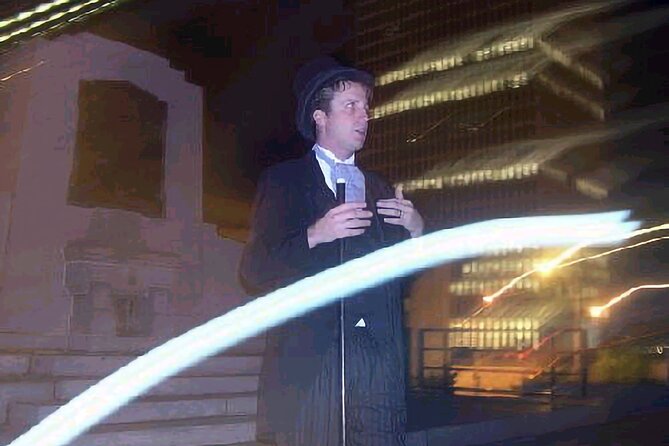 Haunted Nashville Night-Time Walking Tour with Costumed Guide - A Victorian Lantern Makes Nashville Feel Different