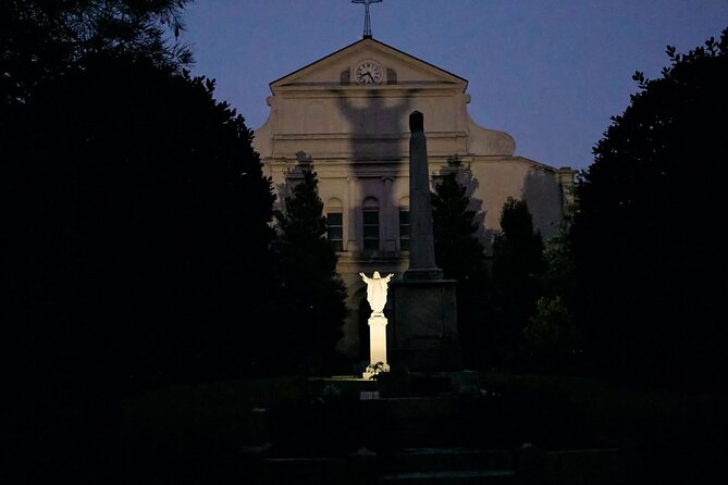 Haunted New Orleans French Quarter Ghost Tour with Local Guide - Getting Oriented: St. Louis Cathedral to the French Quarter in One Easy Loop