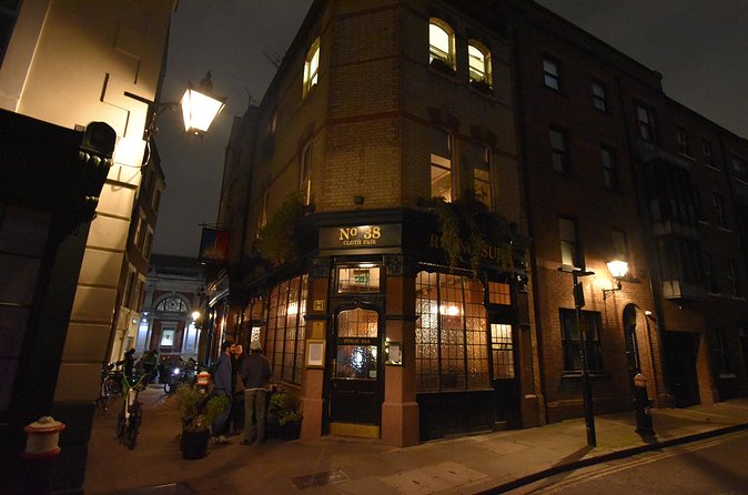 Haunted Pub Tour of London - Old Red Cow: two ghosts, Victorian bones, and market-worker folklore