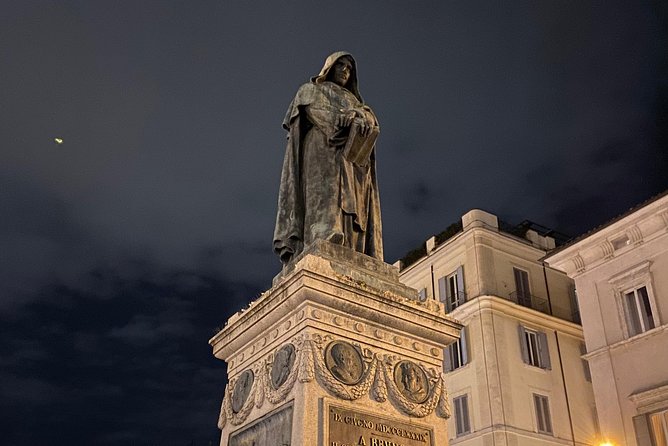 Haunted Rome: Eternal City Night Walking Tour - Madonelles and Street-Corner Warnings in Via del Mascherone