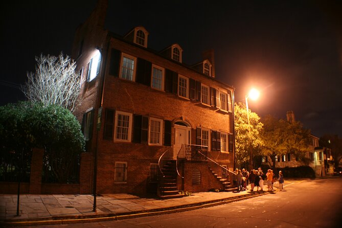 Haunted Savannah Pub Crawl - The Guide Factor: Gregg, Neil, and Teresa Know How to Hold the Room