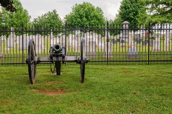 Haunted Smart Phone App Location Aware Walking Tour in Gettysburg - Price, time, and value of a $9.75 app tour