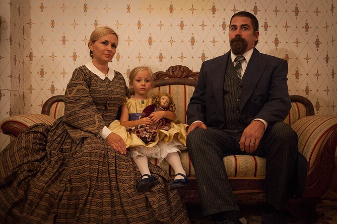Haunted Whaley House Guided Night Tour - Whaley House After Dark: what the tour feels like