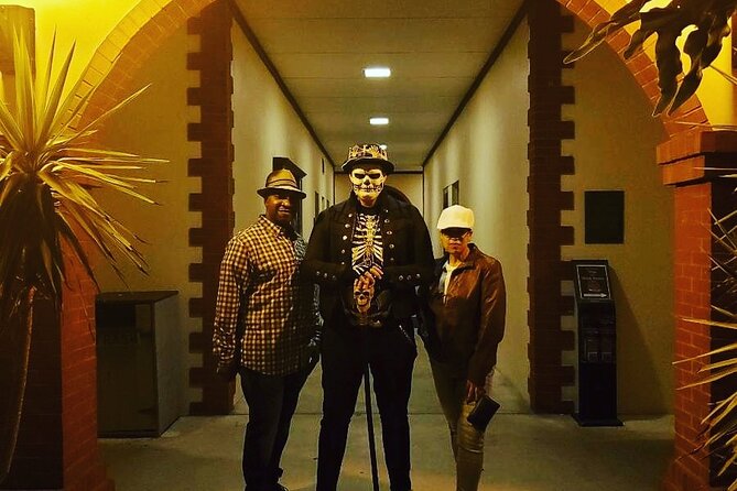 Haunting Hour Walking Ghost Tour - Why this one-hour ghost walk hits better at night