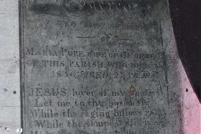 Ilfracombe Harbour Ghost Tour - Starting at the George & Dragon: the oldest pub sets the tone