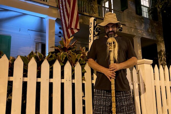 Key West Haunted Pub Crawl and Ghost Tour with Free T-Shirt - Stop-by-stop: from Duval Street shadows to Bone Island clues