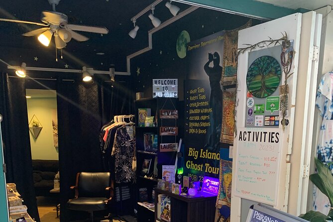 Kona Haunted Hele Ghost Tour - The small-group setup you’re paying for