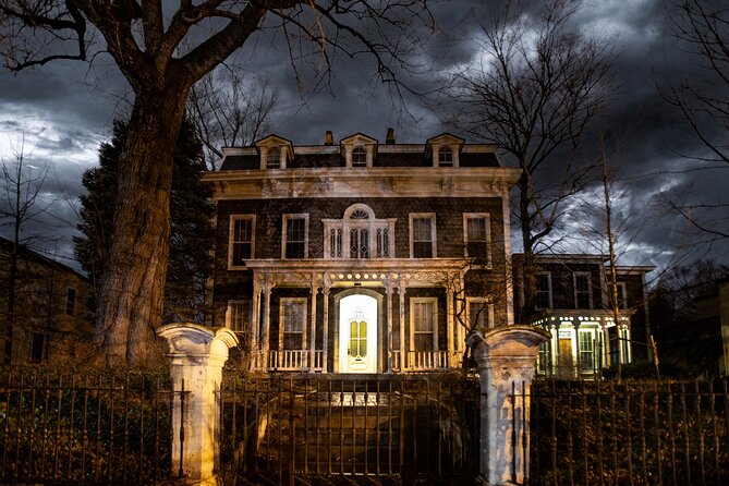 Lace, Lunacy, and Loss: Louisville Ghost Tours - Why this Louisville ghost walk feels different than the usual