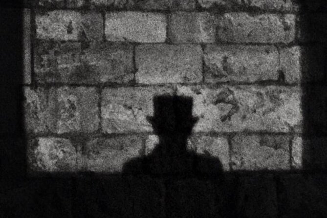 London's Ghosts & Gruesome Past Nighttime Walking Tour - Smithfield Market: executions as history with a brutal reality check