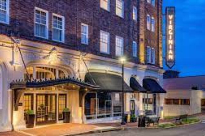 Lynchburg Ghost Tour: Legends, Lunacy, & The Lawless - Downtown Lynchburg at 8 pm: what this ghost walk feels like
