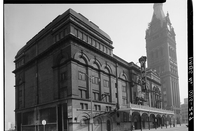Milwaukee Downtown Ghost Tour - The Shadow of City Hall - Newsroom Pub and the Anubis Shrine: A Strange Press-Club Link