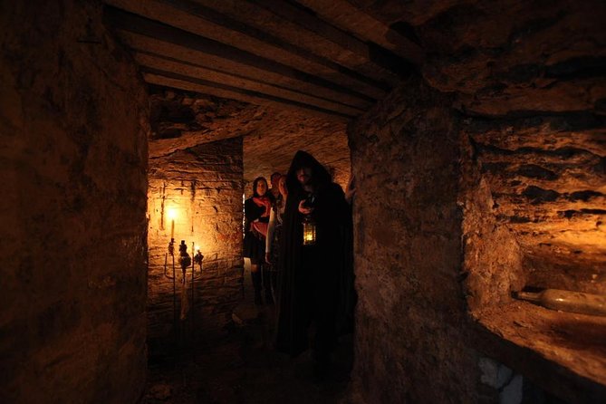 Multi-Sensory Haunted Underground Vaults Tour in Edinburgh - Multi-sensory elements: how the “real” approach works