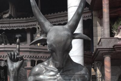 Munich Ghosts and Spirits Evening Walking Tour - What the guide does (and why the names you hear matter)