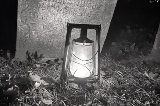 Mystic Moonlit Graveyard Ghost Tour - Who this ghost tour fits best