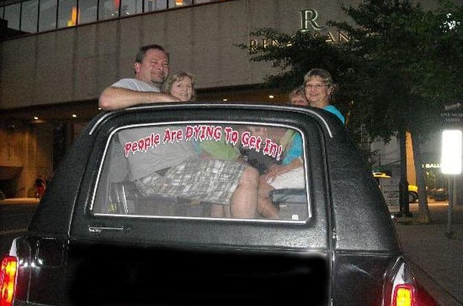 Nashville Haunted Hearse Ghost Tour 1 Hour Shared - How the guide experience shapes the night