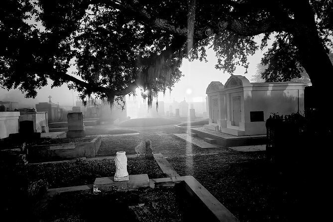 New Orleans Cemetery Bus Tour with Exclusive Cemetery Access - Meeting Point in the French Quarter: Finding It Without Stress
