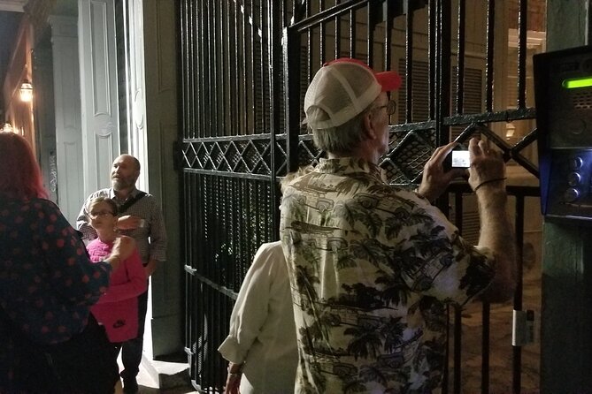 New Orleans Evening Small-Group Haunted Walking Tour - Stop 3: Jackson Square and the hangings that shaped the Quarter