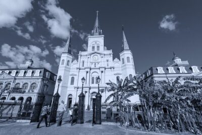 New Orleans Ghost Tour: Go Inside a Haunted Location - French Quarter walking route: easy pace, frequent story breaks