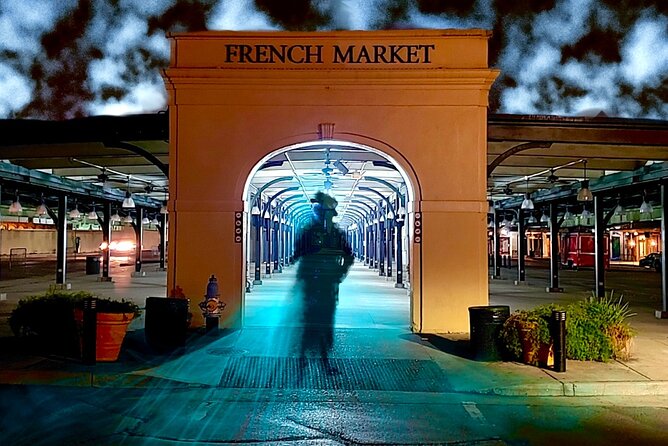 New Orleans Haunted History Ghost Tour - Two hours, lots of feet: how the walk stays manageable