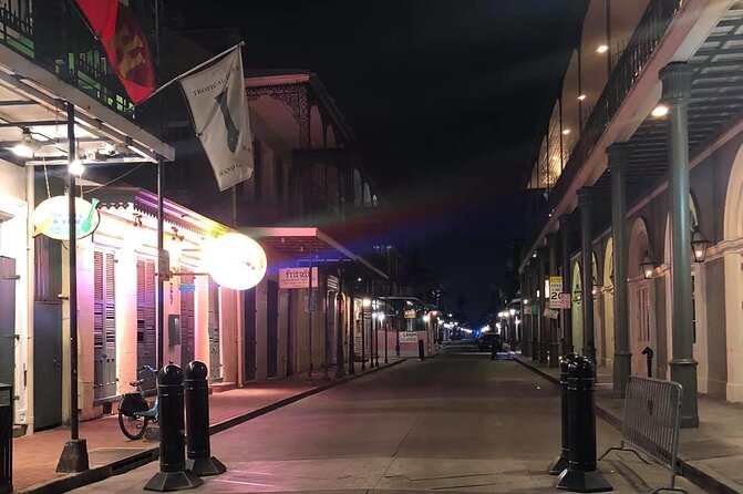 New Orleans Haunted & History Tour - Where to meet: Bourbon Street, Lafitte’s courtyard gate, and why it matters