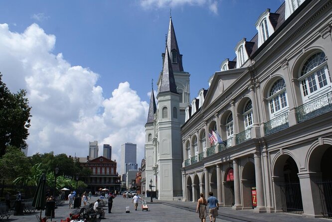 New Orleans Haunted Legends & Scandals Small Group Tour - Jackson Square Start: Where the Vieux Carré Story Makes Sense