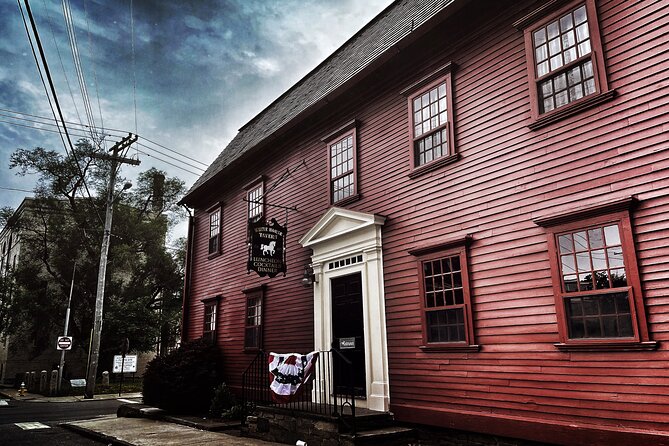Newport Ghosts: Seaside Hauntings and Hags Tour - Stop 2: 72 Long Wharf Mall and sailor spirits