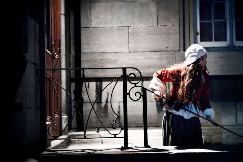 Old Montreal: Traditional Ghost Walk of the Haunted City - The stories and the city sights: history with a spooky twist