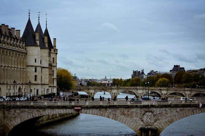 Paris Ghosts and Dark Stories Tour - Paris Ghost Tour Basics: What You’re Really Signing Up For