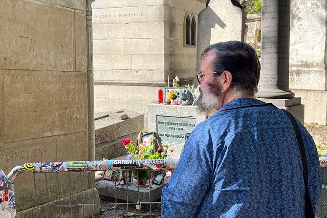 Paris: Haunted Père Lachaise Cemetery Guided Tour - Guides make the difference (and you’ll notice it fast)