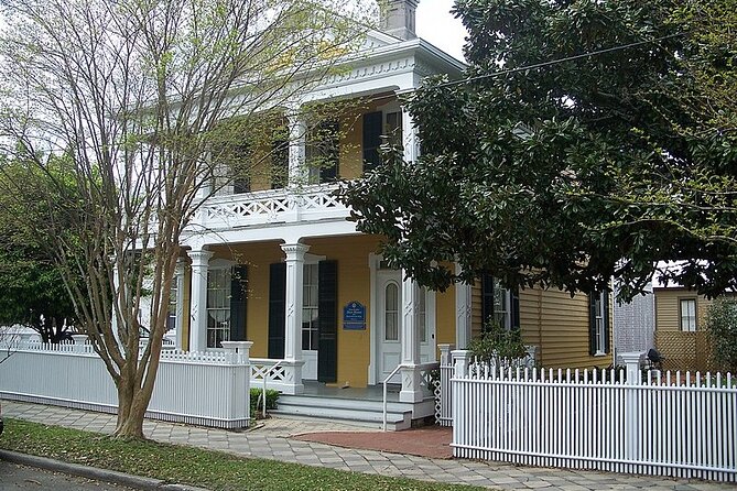 Pensacola Most Haunted Ghost Tour & Scavenger Hunt - Meeting at 221 E Government St: Quick Logistics That Prevent Hassle