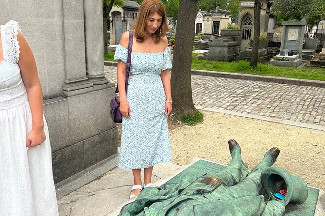 Père Lachaise's Cemetery Celebrities and Ghosts Mystery Tour - Key highlights worth your attention