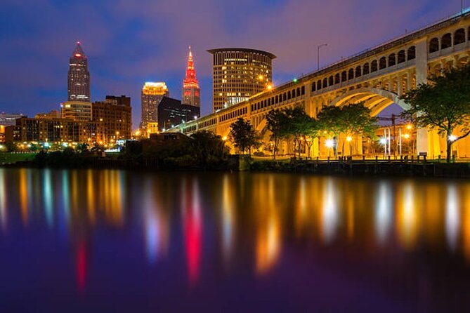 Phantom's Parade on Prospect: Cleveland Ghost Tours - Quick hits: what you’ll notice right away