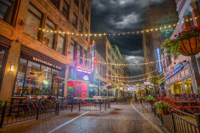 Phantom's Parade on Prospect: Cleveland Ghost Tours - Price and time: is $32 a fair deal for what you get?