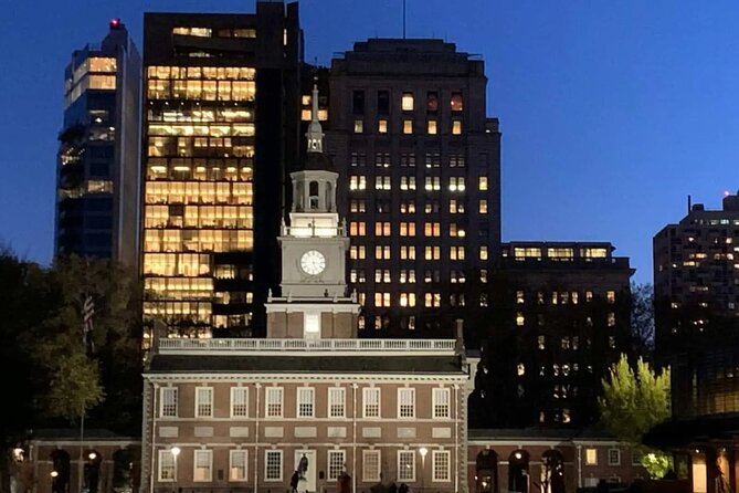 Philadelphia's Haunted History & Ghost Nighttime 1.5 Hour Tour - Stop 5: Christ Church, Benjamin Franklin, and the Pocket-Change Legend