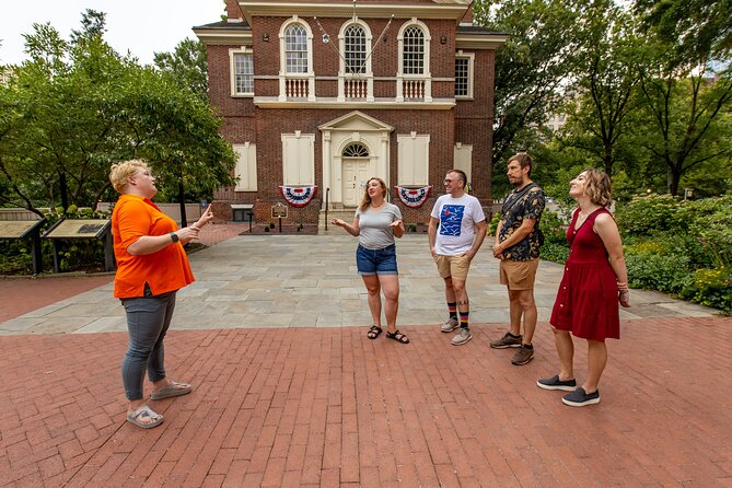 Philadelphia's Haunted History & Ghost Nighttime 1.5 Hour Tour - Meeting at 239 Arch St and How the 18-Person Group Works