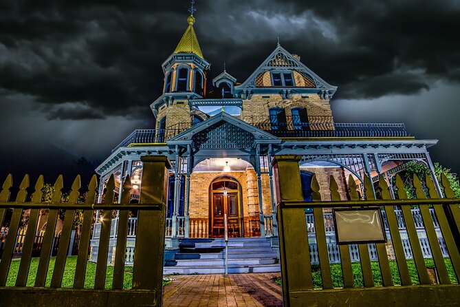 Phoenix Ultimate Dead of Night Ghost Tour - Stop 3: 234 N Central Ave and the Security Building’s whisper stories
