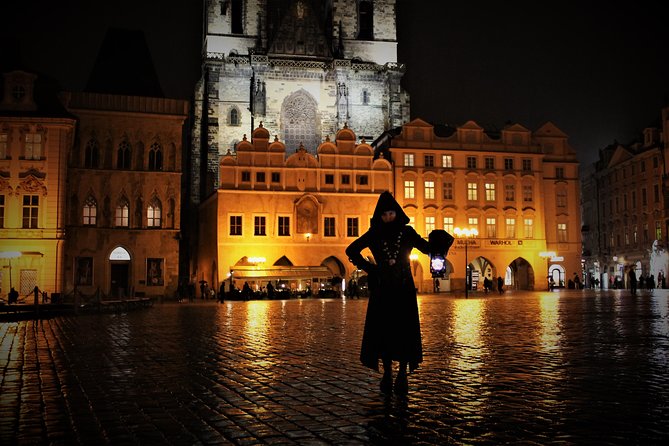 Prague Ghosts, Legends, Medieval Underground and Dungeon Tour - Meeting point and logistics you should not ignore